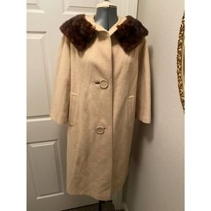 Vintage Rich’s Coat Fur Trim